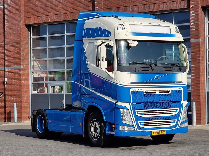 Volvo FH 13.420 4x2 - Tegljač: slika Volvo FH 13.420 4x2 - Tegljač Volvo FH 13.420 4x2 - Tegljač: slika Volvo FH 13.420 4x2 - Tegljač