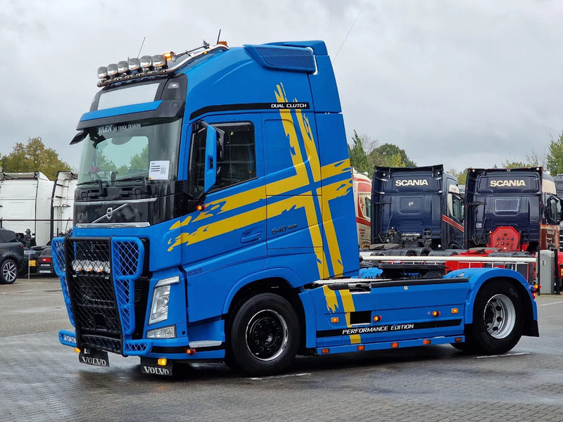 Volvo FH 13.540 Globetrotter XL 4x2 - Performance edition - I parkcool - Full air - Bull bar - Tegljač: slika Volvo FH 13.540 Globetrotter XL 4x2 - Performance edition - I parkcool - Full air - Bull bar - Tegljač Volvo FH 13.540 Globetrotter XL 4x2 - Performance edition - I parkcool - Full air - Bull bar - Tegljač: slika Volvo FH 13.540 Globetrotter XL 4x2 - Performance edition - I parkcool - Full air - Bull bar - Tegljač