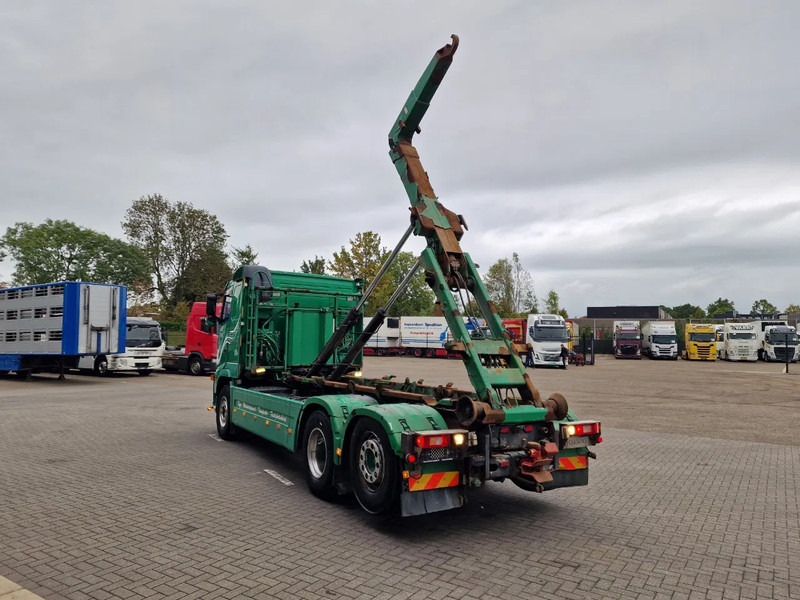Volvo FH 13.440 6x2*4 - HIAB Hooklift 17T - Euro 5 - I shift - Steering axle - Kamion s kukastom dizalicom: slika Volvo FH 13.440 6x2*4 - HIAB Hooklift 17T - Euro 5 - I shift - Steering axle - Kamion s kukastom dizalicom Volvo FH 13.440 6x2*4 - HIAB Hooklift 17T - Euro 5 - I shift - Steering axle - Kamion s kukastom dizalicom: slika Volvo FH 13.440 6x2*4 - HIAB Hooklift 17T - Euro 5 - I shift - Steering axle - Kamion s kukastom dizalicom