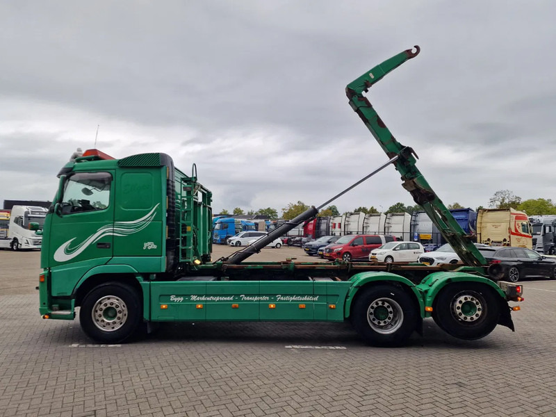 Volvo FH 13.440 6x2*4 - HIAB Hooklift 17T - Euro 5 - I shift - Steering axle - Kamion s kukastom dizalicom: slika Volvo FH 13.440 6x2*4 - HIAB Hooklift 17T - Euro 5 - I shift - Steering axle - Kamion s kukastom dizalicom Volvo FH 13.440 6x2*4 - HIAB Hooklift 17T - Euro 5 - I shift - Steering axle - Kamion s kukastom dizalicom: slika Volvo FH 13.440 6x2*4 - HIAB Hooklift 17T - Euro 5 - I shift - Steering axle - Kamion s kukastom dizalicom