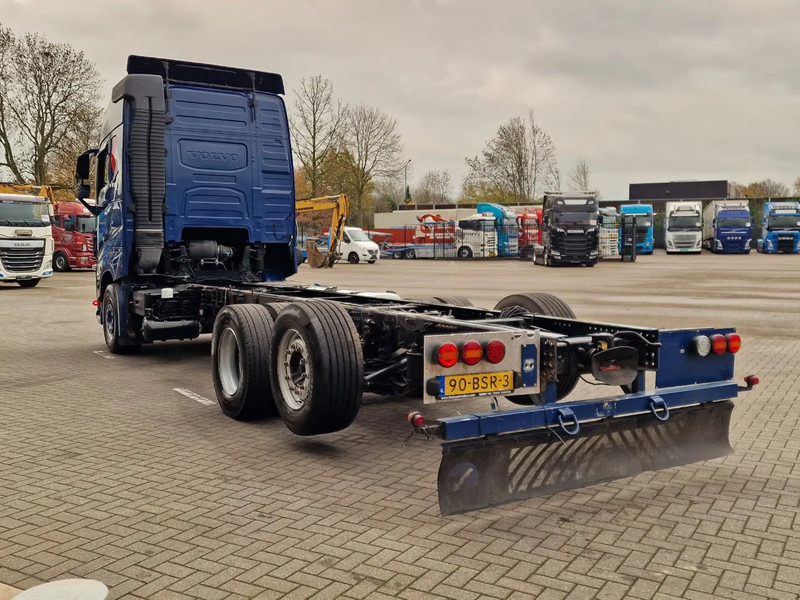Volvo FH 13.460 Globetrotter 6x2 - Chassis - 4.90 WB - Full air - Euro 6 - VEB+ - Kamion-šasija: slika Volvo FH 13.460 Globetrotter 6x2 - Chassis - 4.90 WB - Full air - Euro 6 - VEB+ - Kamion-šasija Volvo FH 13.460 Globetrotter 6x2 - Chassis - 4.90 WB - Full air - Euro 6 - VEB+ - Kamion-šasija: slika Volvo FH 13.460 Globetrotter 6x2 - Chassis - 4.90 WB - Full air - Euro 6 - VEB+ - Kamion-šasija