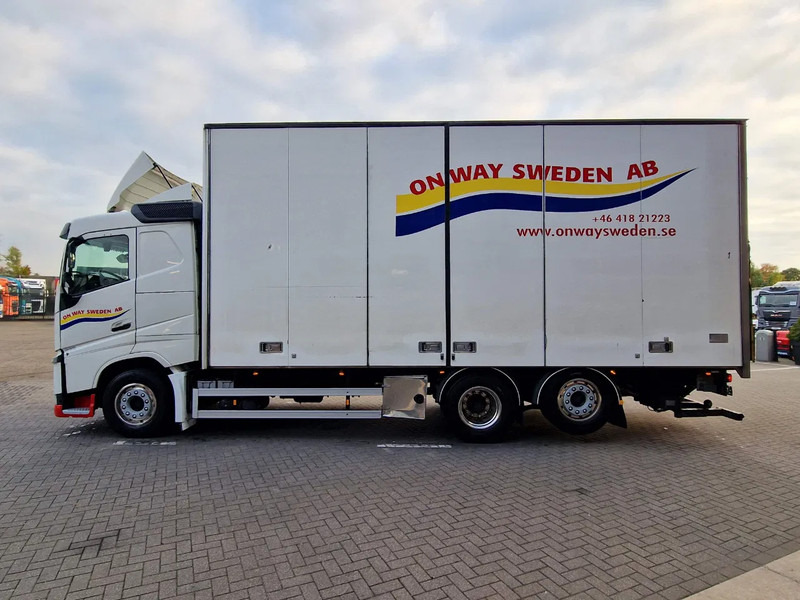 Volvo FH 13.460 lowroof 6x2 - Box with Sidedoors - 480 WB - Full air - Kamion sandučar: slika Volvo FH 13.460 lowroof 6x2 - Box with Sidedoors - 480 WB - Full air - Kamion sandučar Volvo FH 13.460 lowroof 6x2 - Box with Sidedoors - 480 WB - Full air - Kamion sandučar: slika Volvo FH 13.460 lowroof 6x2 - Box with Sidedoors - 480 WB - Full air - Kamion sandučar