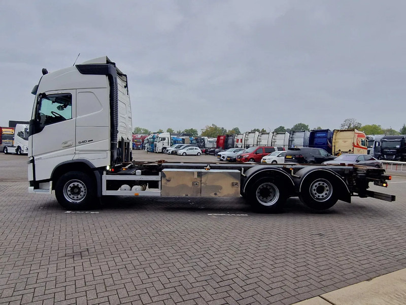 Volvo FH 13.540 Globetrotter 6x2 - BDF - Retarder - 4.90 WB - Full air - Leather - Transporter kontejnera/ Kamion s izmjenjivim sanducima: slika Volvo FH 13.540 Globetrotter 6x2 - BDF - Retarder - 4.90 WB - Full air - Leather - Transporter kontejnera/ Kamion s izmjenjivim sanducima Volvo FH 13.540 Globetrotter 6x2 - BDF - Retarder - 4.90 WB - Full air - Leather - Transporter kontejnera/ Kamion s izmjenjivim sanducima: slika Volvo FH 13.540 Globetrotter 6x2 - BDF - Retarder - 4.90 WB - Full air - Leather - Transporter kontejnera/ Kamion s izmjenjivim sanducima