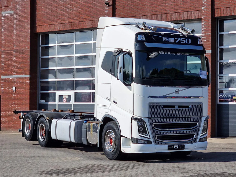 Volvo FH 16.750 Globetrotter 6x2 BDF - Retarder - HUB reduction - Euro 5 - 4.90 WB - Transporter kontejnera/ Kamion s izmjenjivim sanducima: slika Volvo FH 16.750 Globetrotter 6x2 BDF - Retarder - HUB reduction - Euro 5 - 4.90 WB - Transporter kontejnera/ Kamion s izmjenjivim sanducima Volvo FH 16.750 Globetrotter 6x2 BDF - Retarder - HUB reduction - Euro 5 - 4.90 WB - Transporter kontejnera/ Kamion s izmjenjivim sanducima: slika Volvo FH 16.750 Globetrotter 6x2 BDF - Retarder - HUB reduction - Euro 5 - 4.90 WB - Transporter kontejnera/ Kamion s izmjenjivim sanducima