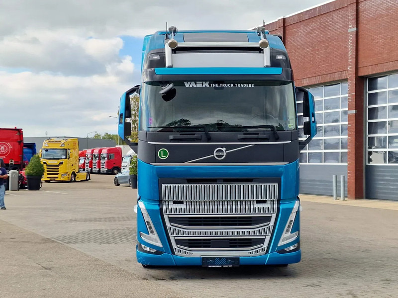 Volvo FH 500 4x2XL Cartransporter "Blyss" Low Kilometer!, in new condition! - Autotransporter: slika Volvo FH 500 4x2XL Cartransporter "Blyss" Low Kilometer!, in new condition! - Autotransporter Volvo FH 500 4x2XL Cartransporter "Blyss" Low Kilometer!, in new condition! - Autotransporter: slika Volvo FH 500 4x2XL Cartransporter "Blyss" Low Kilometer!, in new condition! - Autotransporter