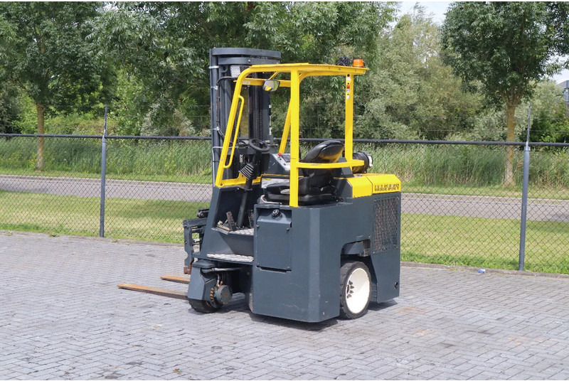 4-smjerni regalni viličar Combilift CB3000 | 2.5 TON | 6 METER | TRIPLEX | SIDESHIFT: slika 4-smjerni regalni viličar Combilift CB3000 | 2.5 TON | 6 METER | TRIPLEX | SIDESHIFT
