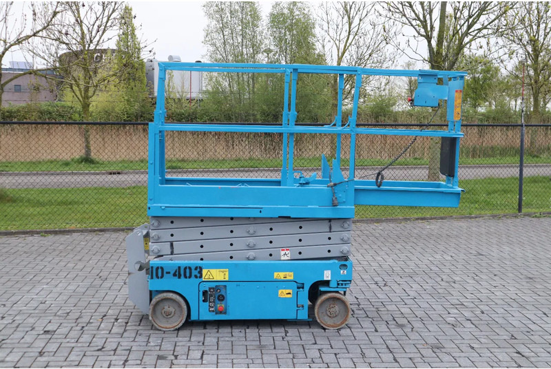 Genie GS-1930 | 7.8 METER | 227 KG - Škarasta podizna platforma: slika Genie GS-1930 | 7.8 METER | 227 KG - Škarasta podizna platforma Genie GS-1930 | 7.8 METER | 227 KG - Škarasta podizna platforma: slika Genie GS-1930 | 7.8 METER | 227 KG - Škarasta podizna platforma
