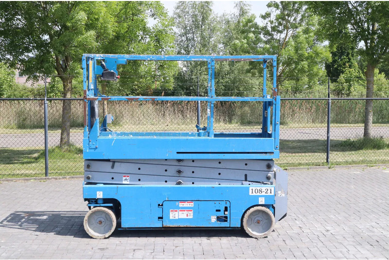 Genie GS-2032 | 8 METER | 363 KG - Škarasta podizna platforma: slika Genie GS-2032 | 8 METER | 363 KG - Škarasta podizna platforma Genie GS-2032 | 8 METER | 363 KG - Škarasta podizna platforma: slika Genie GS-2032 | 8 METER | 363 KG - Škarasta podizna platforma