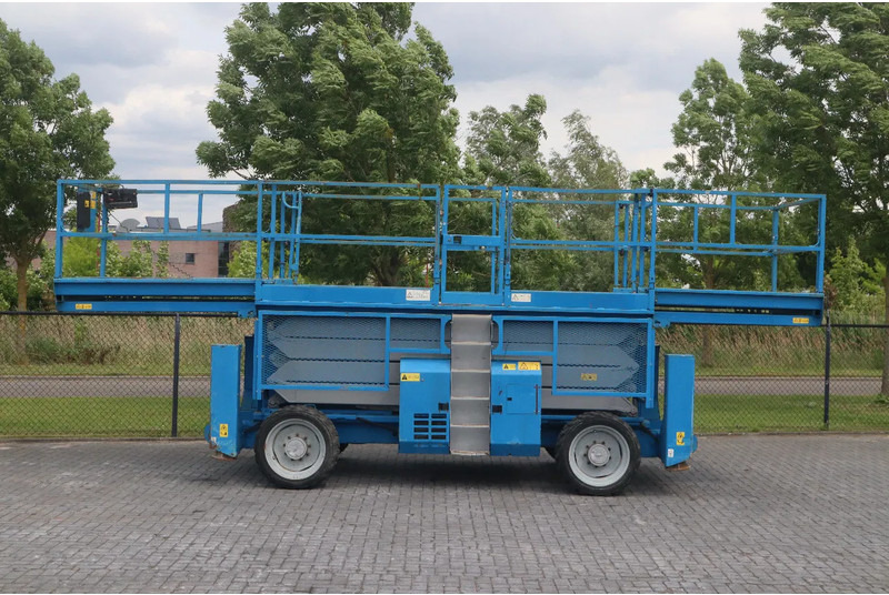 Genie GS-4390 RT | 15 METER | 680 KG - Škarasta podizna platforma: slika Genie GS-4390 RT | 15 METER | 680 KG - Škarasta podizna platforma Genie GS-4390 RT | 15 METER | 680 KG - Škarasta podizna platforma: slika Genie GS-4390 RT | 15 METER | 680 KG - Škarasta podizna platforma