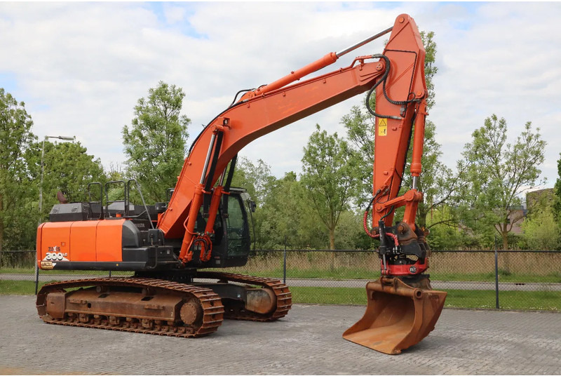 Hitachi ZX300 LC-6 | ROTOTILT | BUCKET | GPS - Bager gusjeničar: slika Hitachi ZX300 LC-6 | ROTOTILT | BUCKET | GPS - Bager gusjeničar Hitachi ZX300 LC-6 | ROTOTILT | BUCKET | GPS - Bager gusjeničar: slika Hitachi ZX300 LC-6 | ROTOTILT | BUCKET | GPS - Bager gusjeničar