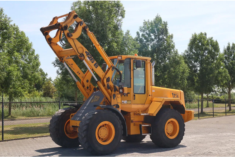 JCB 426 B | 35 KM/H | ONLY 9800 HOURS | FIRST OWNER | DUTCH MACHINE - Utovarivač na kotačima: slika JCB 426 B | 35 KM/H | ONLY 9800 HOURS | FIRST OWNER | DUTCH MACHINE - Utovarivač na kotačima JCB 426 B | 35 KM/H | ONLY 9800 HOURS | FIRST OWNER | DUTCH MACHINE - Utovarivač na kotačima: slika JCB 426 B | 35 KM/H | ONLY 9800 HOURS | FIRST OWNER | DUTCH MACHINE - Utovarivač na kotačima