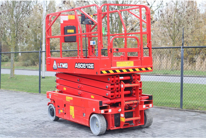 LGMG AS0812E | 10 METER | 450 KG | GS-2646 | 2646ES - Škarasta podizna platforma: slika LGMG AS0812E | 10 METER | 450 KG | GS-2646 | 2646ES - Škarasta podizna platforma LGMG AS0812E | 10 METER | 450 KG | GS-2646 | 2646ES - Škarasta podizna platforma: slika LGMG AS0812E | 10 METER | 450 KG | GS-2646 | 2646ES - Škarasta podizna platforma