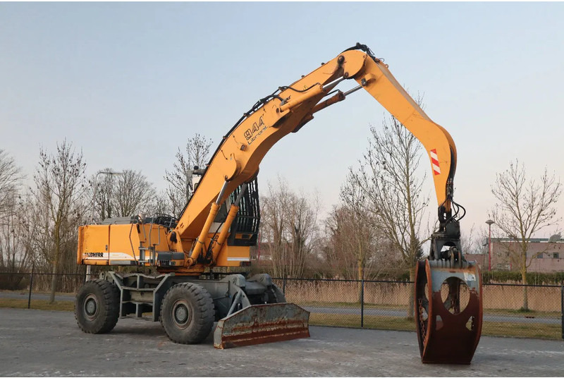 Liebherr A944 B HD | LOG GRAPPLE | HOLZGREIFER | TIMBER - Stroj za rukovanje otpadom: slika Liebherr A944 B HD | LOG GRAPPLE | HOLZGREIFER | TIMBER - Stroj za rukovanje otpadom Liebherr A944 B HD | LOG GRAPPLE | HOLZGREIFER | TIMBER - Stroj za rukovanje otpadom: slika Liebherr A944 B HD | LOG GRAPPLE | HOLZGREIFER | TIMBER - Stroj za rukovanje otpadom