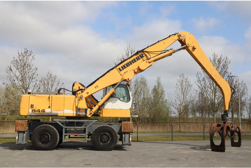 Liebherr A944 C HD | LOG GRAPPLE | HOLZGREIFER | TIMBER - Kombajn za šumarstvo: slika Liebherr A944 C HD | LOG GRAPPLE | HOLZGREIFER | TIMBER - Kombajn za šumarstvo Liebherr A944 C HD | LOG GRAPPLE | HOLZGREIFER | TIMBER - Kombajn za šumarstvo: slika Liebherr A944 C HD | LOG GRAPPLE | HOLZGREIFER | TIMBER - Kombajn za šumarstvo