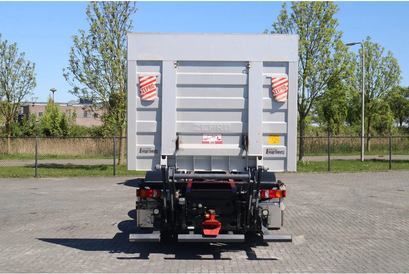 MAN TGS 26.360 | 6X2 | BDF | ONLY 80.000 KM! | EURO 5 - Transporter kontejnera/ Kamion s izmjenjivim sanducima: slika MAN TGS 26.360 | 6X2 | BDF | ONLY 80.000 KM! | EURO 5 - Transporter kontejnera/ Kamion s izmjenjivim sanducima MAN TGS 26.360 | 6X2 | BDF | ONLY 80.000 KM! | EURO 5 - Transporter kontejnera/ Kamion s izmjenjivim sanducima: slika MAN TGS 26.360 | 6X2 | BDF | ONLY 80.000 KM! | EURO 5 - Transporter kontejnera/ Kamion s izmjenjivim sanducima