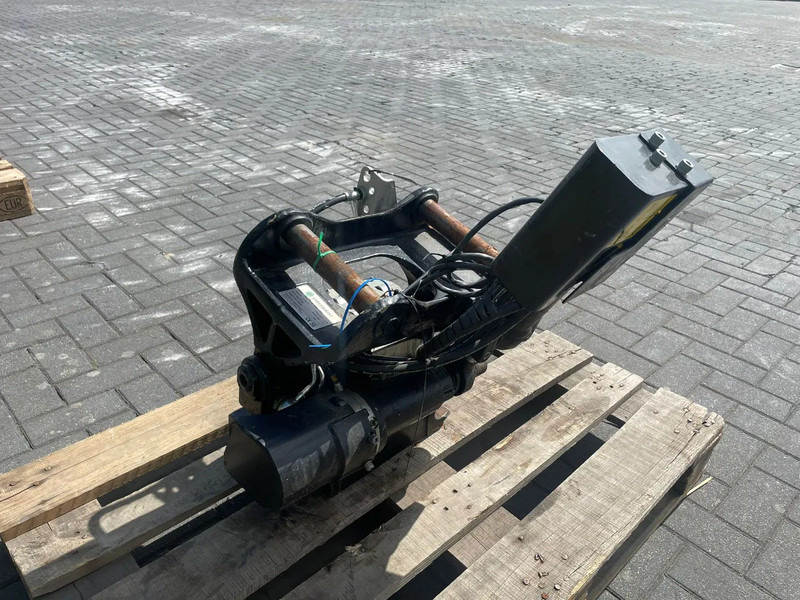 STEELWRIST STEELWRIST X06 S40 | TILT ROTATOR | VLS | FPL | RF | NEW / UNUSED - Tiltrotator za Građevinski strojevi: slika STEELWRIST STEELWRIST X06 S40 | TILT ROTATOR | VLS | FPL | RF | NEW / UNUSED - Tiltrotator za Građevinski strojevi STEELWRIST STEELWRIST X06 S40 | TILT ROTATOR | VLS | FPL | RF | NEW / UNUSED - Tiltrotator za Građevinski strojevi: slika STEELWRIST STEELWRIST X06 S40 | TILT ROTATOR | VLS | FPL | RF | NEW / UNUSED - Tiltrotator za Građevinski strojevi