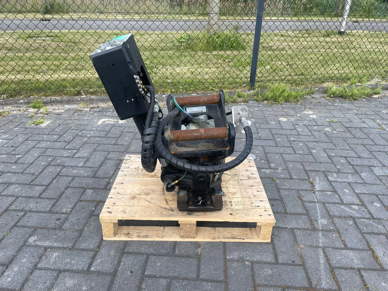 STEELWRIST X06 S40 | TILT ROTATOR | VLS | FPL | RF | NEW / UNUSED - Tiltrotator za Građevinski strojevi: slika STEELWRIST X06 S40 | TILT ROTATOR | VLS | FPL | RF | NEW / UNUSED - Tiltrotator za Građevinski strojevi STEELWRIST X06 S40 | TILT ROTATOR | VLS | FPL | RF | NEW / UNUSED - Tiltrotator za Građevinski strojevi: slika STEELWRIST X06 S40 | TILT ROTATOR | VLS | FPL | RF | NEW / UNUSED - Tiltrotator za Građevinski strojevi