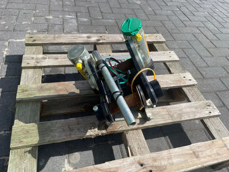 Sanderson STEELWRIST TMX S30 -180HA | TILT QUICKCOUPLER | TILTING COUPLER | NEW - Tiltrotator za Građevinski strojevi: slika Sanderson STEELWRIST TMX S30 -180HA | TILT QUICKCOUPLER | TILTING COUPLER | NEW - Tiltrotator za Građevinski strojevi Sanderson STEELWRIST TMX S30 -180HA | TILT QUICKCOUPLER | TILTING COUPLER | NEW - Tiltrotator za Građevinski strojevi: slika Sanderson STEELWRIST TMX S30 -180HA | TILT QUICKCOUPLER | TILTING COUPLER | NEW - Tiltrotator za Građevinski strojevi