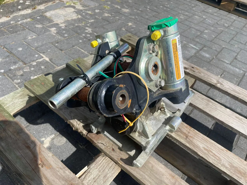 Sanderson STEELWRIST TMX S30 -180HA | TILT QUICKCOUPLER | TILTING COUPLER | NEW - Tiltrotator za Građevinski strojevi: slika Sanderson STEELWRIST TMX S30 -180HA | TILT QUICKCOUPLER | TILTING COUPLER | NEW - Tiltrotator za Građevinski strojevi Sanderson STEELWRIST TMX S30 -180HA | TILT QUICKCOUPLER | TILTING COUPLER | NEW - Tiltrotator za Građevinski strojevi: slika Sanderson STEELWRIST TMX S30 -180HA | TILT QUICKCOUPLER | TILTING COUPLER | NEW - Tiltrotator za Građevinski strojevi