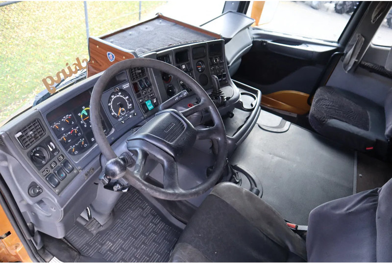 Kamion s kranom Scania R164-580 V8 8X2 | COPMA 990 | JIB | 6+4 EXT | WINCH | REMOTE: slika Kamion s kranom Scania R164-580 V8 8X2 | COPMA 990 | JIB | 6+4 EXT | WINCH | REMOTE Kamion s kranom Scania R164-580 V8 8X2 | COPMA 990 | JIB | 6+4 EXT | WINCH | REMOTE: slika Kamion s kranom Scania R164-580 V8 8X2 | COPMA 990 | JIB | 6+4 EXT | WINCH | REMOTE