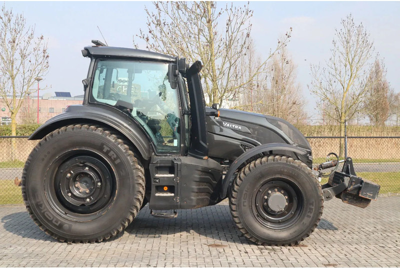 Valtra T234 D UNLIMITED | FRONT PTO | 53 KM/H | FULL OPTION - Traktor: slika Valtra T234 D UNLIMITED | FRONT PTO | 53 KM/H | FULL OPTION - Traktor Valtra T234 D UNLIMITED | FRONT PTO | 53 KM/H | FULL OPTION - Traktor: slika Valtra T234 D UNLIMITED | FRONT PTO | 53 KM/H | FULL OPTION - Traktor