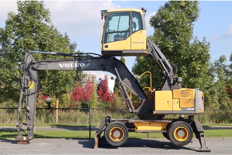Volvo EW160C | EW 160 C | LIFT CAB | DOZERBLADE | QUICK COUPLER - Stroj za rukovanje otpadom: slika Volvo EW160C | EW 160 C | LIFT CAB | DOZERBLADE | QUICK COUPLER - Stroj za rukovanje otpadom Volvo EW160C | EW 160 C | LIFT CAB | DOZERBLADE | QUICK COUPLER - Stroj za rukovanje otpadom: slika Volvo EW160C | EW 160 C | LIFT CAB | DOZERBLADE | QUICK COUPLER - Stroj za rukovanje otpadom