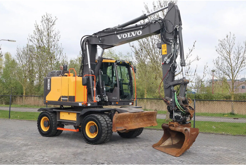 Zakup Volvo EWR 170 E | ROTOTILT | BUCKET | DOZERBLADE | TRAILER HYDR Volvo EWR 170 E | ROTOTILT | BUCKET | DOZERBLADE | TRAILER HYDR: slika Zakup Volvo EWR 170 E | ROTOTILT | BUCKET | DOZERBLADE | TRAILER HYDR Volvo EWR 170 E | ROTOTILT | BUCKET | DOZERBLADE | TRAILER HYDR
