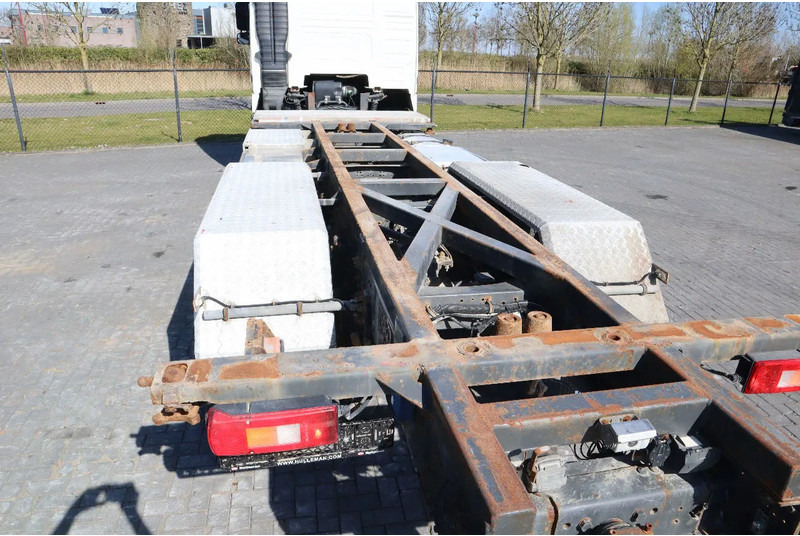 Kamion-šasija Volvo FH 460 | 6X2 | MANUAL | BDF | RETARDER | EURO 3: slika Kamion-šasija Volvo FH 460 | 6X2 | MANUAL | BDF | RETARDER | EURO 3