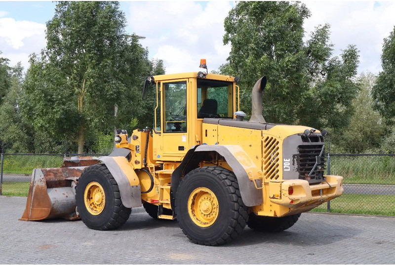 Volvo L70E | BUCKET | QUICK COUPLER | EXTRA FUNCT | AIRCO - Utovarivač na kotačima: slika Volvo L70E | BUCKET | QUICK COUPLER | EXTRA FUNCT | AIRCO - Utovarivač na kotačima Volvo L70E | BUCKET | QUICK COUPLER | EXTRA FUNCT | AIRCO - Utovarivač na kotačima: slika Volvo L70E | BUCKET | QUICK COUPLER | EXTRA FUNCT | AIRCO - Utovarivač na kotačima