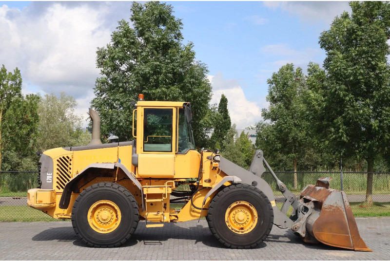 Volvo L70E | BUCKET | QUICK COUPLER | EXTRA FUNCT | AIRCO - Utovarivač na kotačima: slika Volvo L70E | BUCKET | QUICK COUPLER | EXTRA FUNCT | AIRCO - Utovarivač na kotačima Volvo L70E | BUCKET | QUICK COUPLER | EXTRA FUNCT | AIRCO - Utovarivač na kotačima: slika Volvo L70E | BUCKET | QUICK COUPLER | EXTRA FUNCT | AIRCO - Utovarivač na kotačima