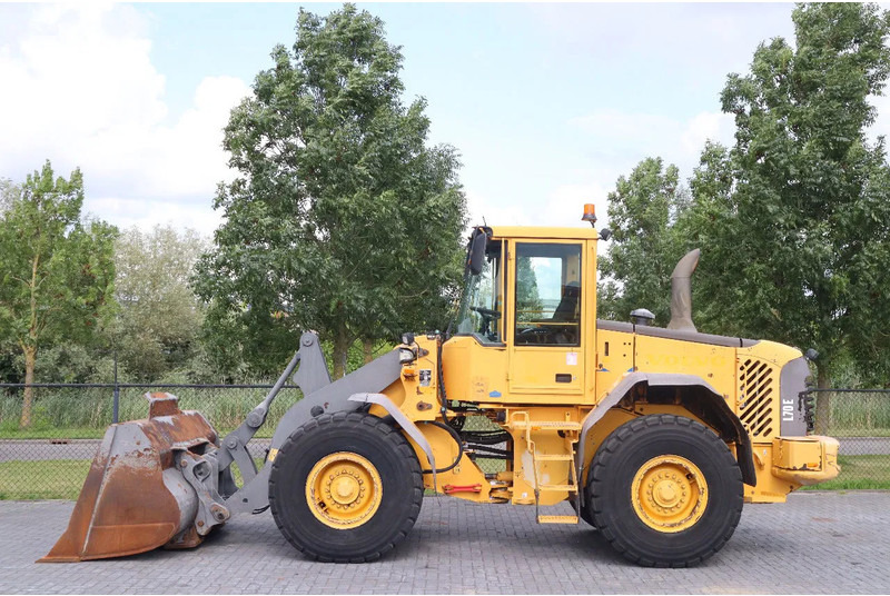 Volvo L70E | BUCKET | QUICK COUPLER | EXTRA FUNCT | AIRCO - Utovarivač na kotačima: slika Volvo L70E | BUCKET | QUICK COUPLER | EXTRA FUNCT | AIRCO - Utovarivač na kotačima Volvo L70E | BUCKET | QUICK COUPLER | EXTRA FUNCT | AIRCO - Utovarivač na kotačima: slika Volvo L70E | BUCKET | QUICK COUPLER | EXTRA FUNCT | AIRCO - Utovarivač na kotačima