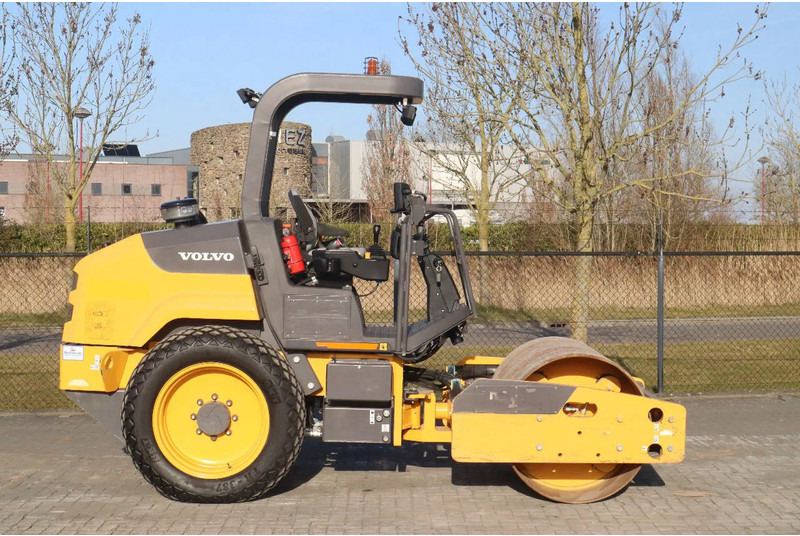 Volvo SD45B | GOOD CONDIITON | LOW HOURS - Valjak: slika Volvo SD45B | GOOD CONDIITON | LOW HOURS - Valjak Volvo SD45B | GOOD CONDIITON | LOW HOURS - Valjak: slika Volvo SD45B | GOOD CONDIITON | LOW HOURS - Valjak
