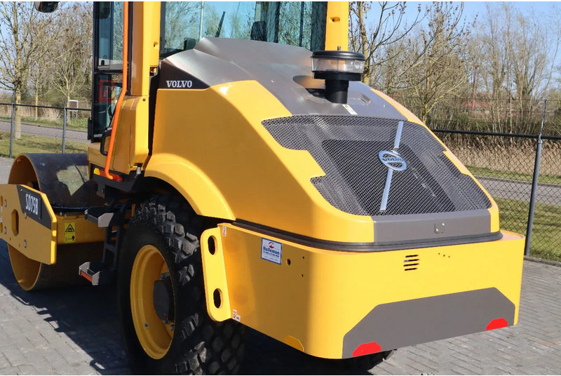 Zakup Volvo SD75B | SD 75 B | NEW / UNUSED | 1 YEAR WARRANTY Volvo SD75B | SD 75 B | NEW / UNUSED | 1 YEAR WARRANTY: slika Zakup Volvo SD75B | SD 75 B | NEW / UNUSED | 1 YEAR WARRANTY Volvo SD75B | SD 75 B | NEW / UNUSED | 1 YEAR WARRANTY