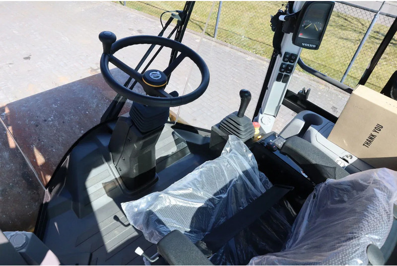 Zakup Volvo SD75B | SD 75 B | NEW / UNUSED | 1 YEAR WARRANTY Volvo SD75B | SD 75 B | NEW / UNUSED | 1 YEAR WARRANTY: slika Zakup Volvo SD75B | SD 75 B | NEW / UNUSED | 1 YEAR WARRANTY Volvo SD75B | SD 75 B | NEW / UNUSED | 1 YEAR WARRANTY