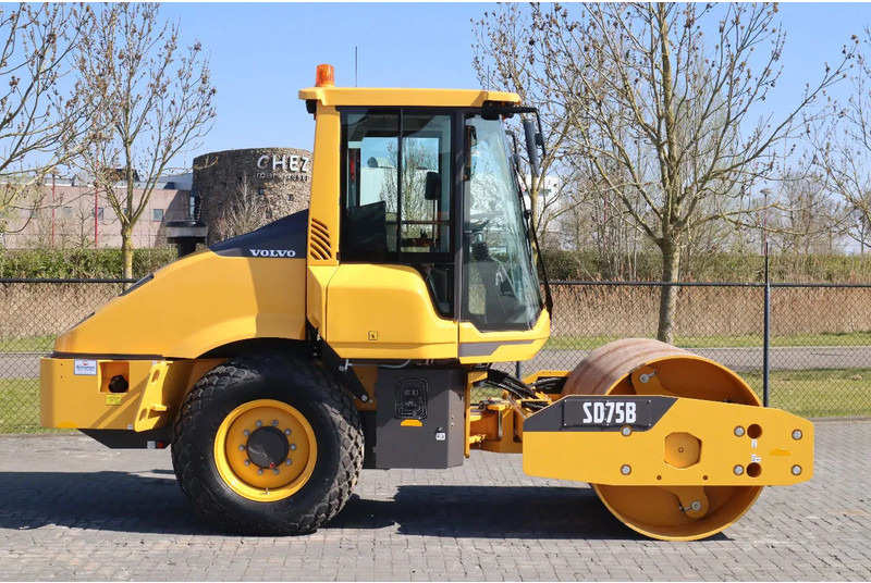 Volvo SD75B | SD 75 B | NEW / UNUSED | 1 YEAR WARRANTY - Valjak: slika Volvo SD75B | SD 75 B | NEW / UNUSED | 1 YEAR WARRANTY - Valjak Volvo SD75B | SD 75 B | NEW / UNUSED | 1 YEAR WARRANTY - Valjak: slika Volvo SD75B | SD 75 B | NEW / UNUSED | 1 YEAR WARRANTY - Valjak