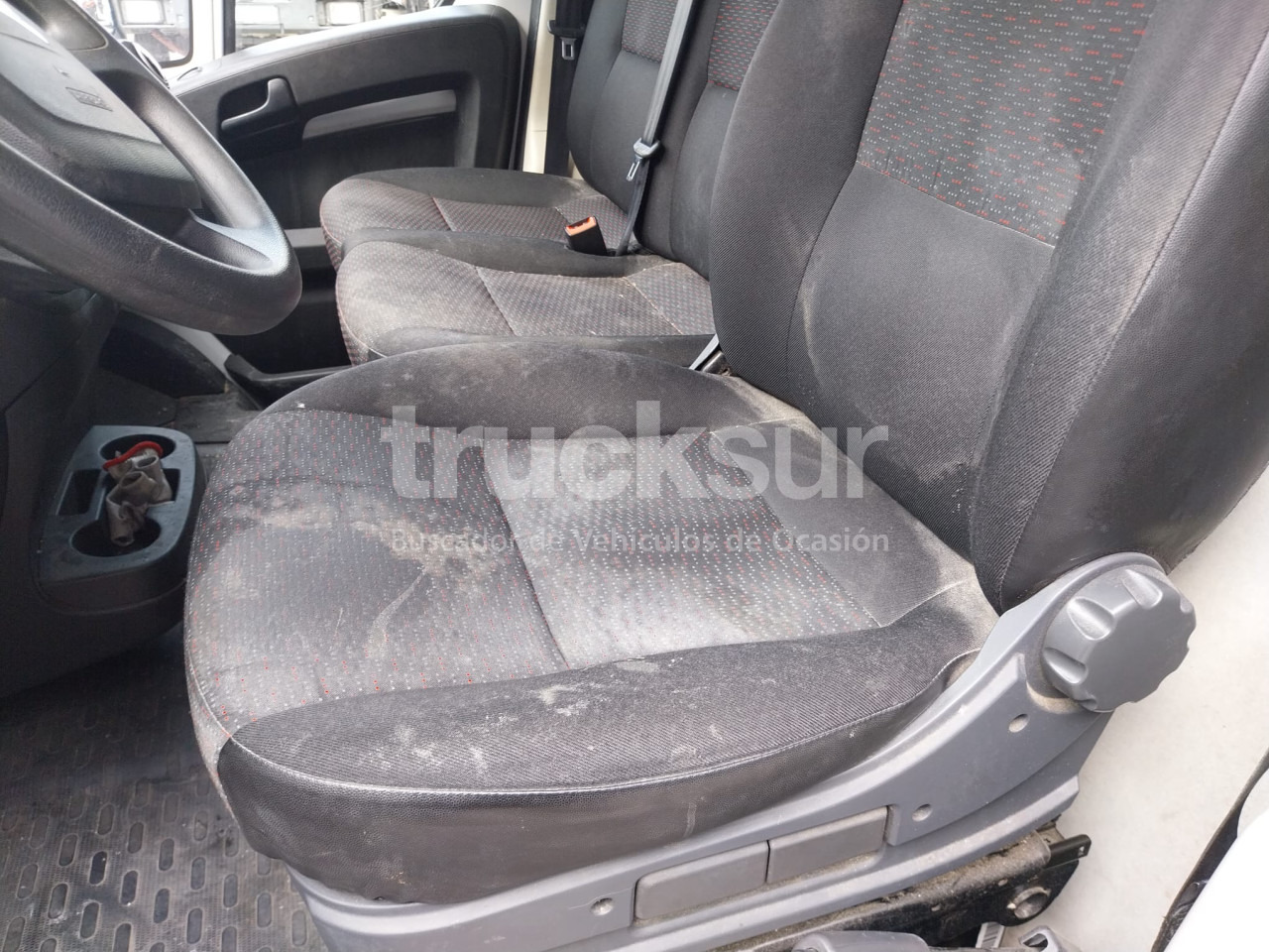 Dostavno vozilo sa zatvorenim sandukom CITROEN 120.35 L3H2 12M3: slika Dostavno vozilo sa zatvorenim sandukom CITROEN 120.35 L3H2 12M3