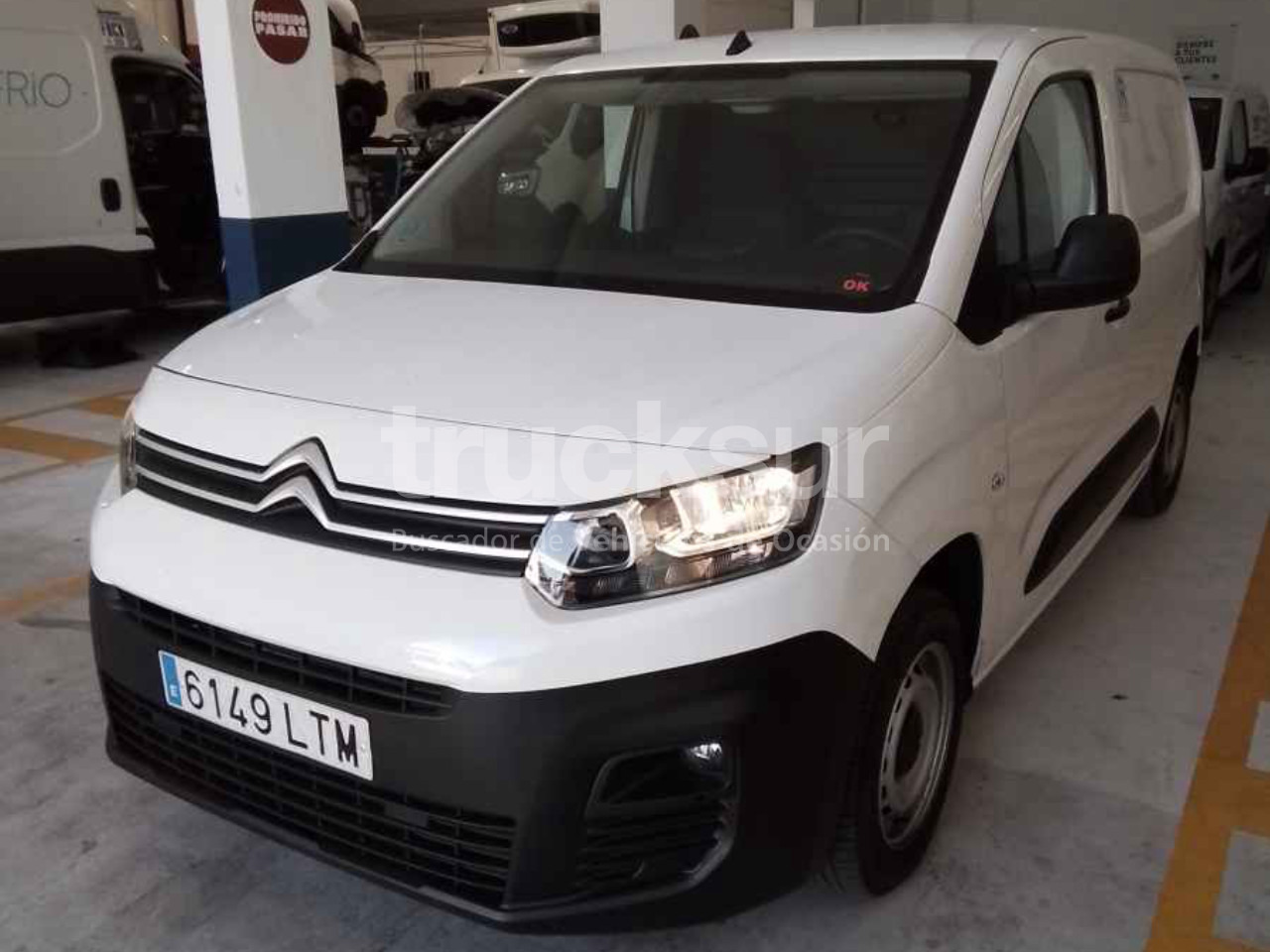 CITROEN BERLINGO IR - Dostavno vozilo sa zatvorenim sandukom: slika CITROEN BERLINGO IR - Dostavno vozilo sa zatvorenim sandukom CITROEN BERLINGO IR - Dostavno vozilo sa zatvorenim sandukom: slika CITROEN BERLINGO IR - Dostavno vozilo sa zatvorenim sandukom