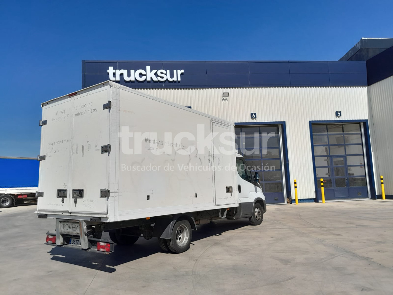 IVECO 35C16 GV - Dostavno vozilo sa zatvorenim sandukom: slika IVECO 35C16 GV - Dostavno vozilo sa zatvorenim sandukom IVECO 35C16 GV - Dostavno vozilo sa zatvorenim sandukom: slika IVECO 35C16 GV - Dostavno vozilo sa zatvorenim sandukom