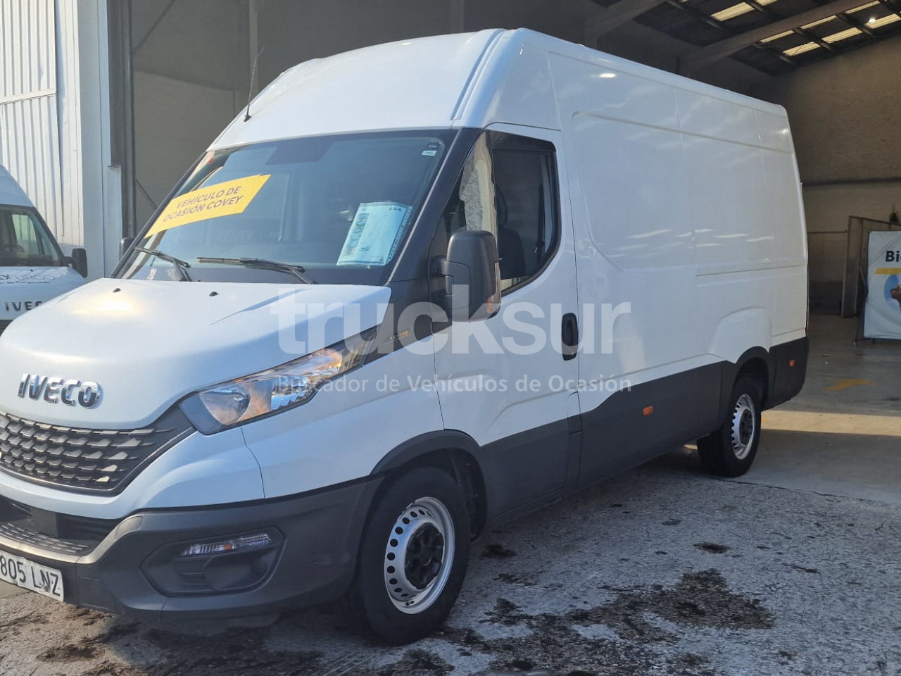 IVECO 35S14 12M3 - Dostavno vozilo sa zatvorenim sandukom: slika IVECO 35S14 12M3 - Dostavno vozilo sa zatvorenim sandukom IVECO 35S14 12M3 - Dostavno vozilo sa zatvorenim sandukom: slika IVECO 35S14 12M3 - Dostavno vozilo sa zatvorenim sandukom