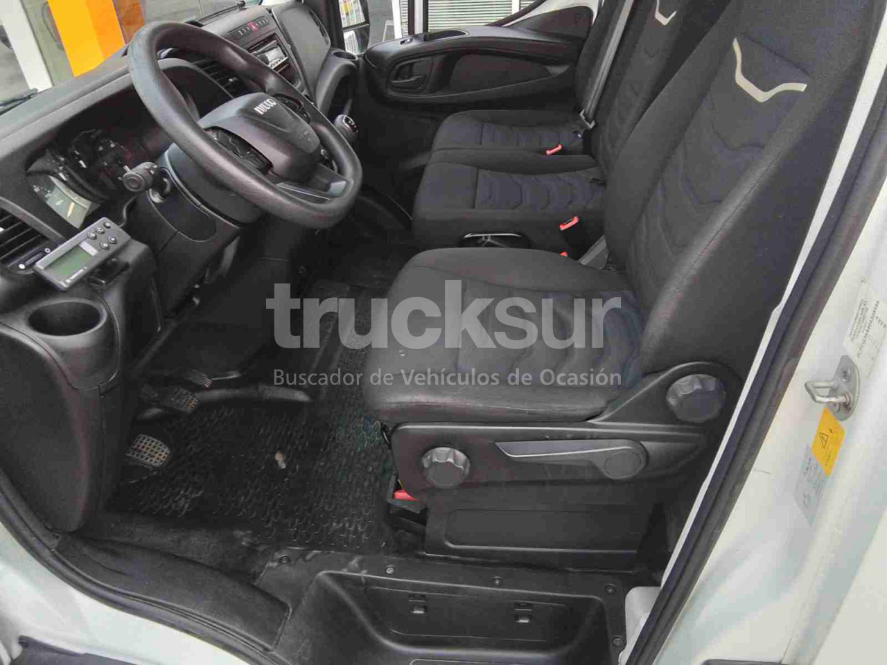 IVECO 35S14 FRC-X - Dostavno vozilo hladnjača: slika IVECO 35S14 FRC-X - Dostavno vozilo hladnjača IVECO 35S14 FRC-X - Dostavno vozilo hladnjača: slika IVECO 35S14 FRC-X - Dostavno vozilo hladnjača