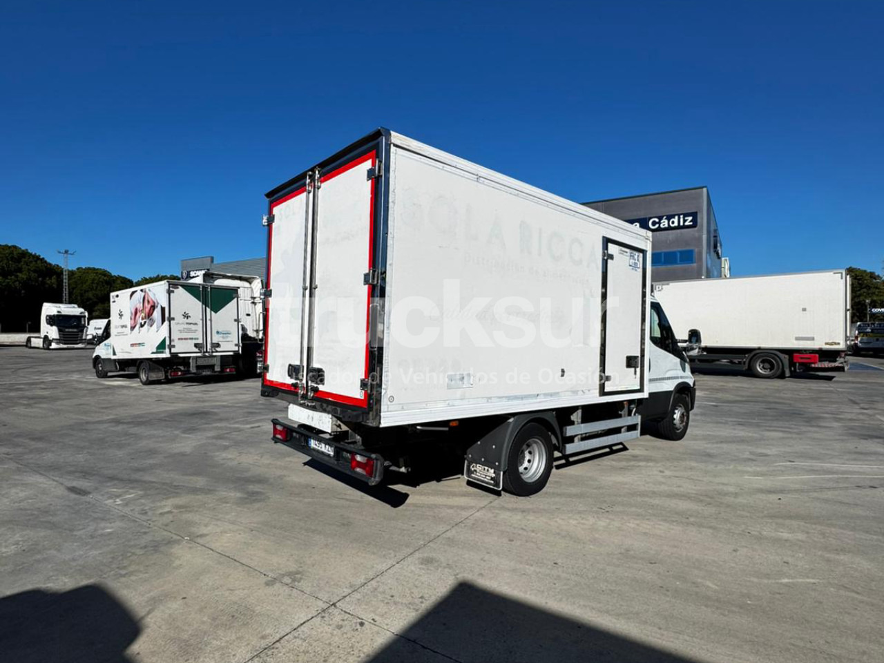 IVECO 72C18 - Kamion hladnjača: slika IVECO 72C18 - Kamion hladnjača IVECO 72C18 - Kamion hladnjača: slika IVECO 72C18 - Kamion hladnjača
