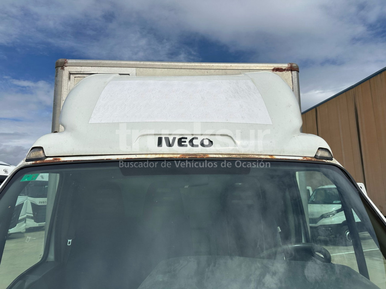 IVECO DAILY 35C14 - Dostavno vozilo sa zatvorenim sandukom: slika IVECO DAILY 35C14 - Dostavno vozilo sa zatvorenim sandukom IVECO DAILY 35C14 - Dostavno vozilo sa zatvorenim sandukom: slika IVECO DAILY 35C14 - Dostavno vozilo sa zatvorenim sandukom