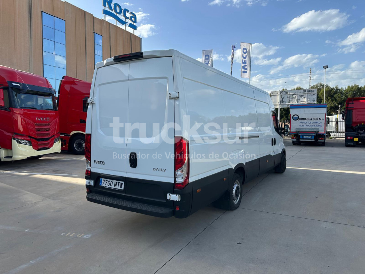 IVECO DAILY 35S16 F 16M3 - Dostavno vozilo sa zatvorenim sandukom: slika IVECO DAILY 35S16 F 16M3 - Dostavno vozilo sa zatvorenim sandukom IVECO DAILY 35S16 F 16M3 - Dostavno vozilo sa zatvorenim sandukom: slika IVECO DAILY 35S16 F 16M3 - Dostavno vozilo sa zatvorenim sandukom