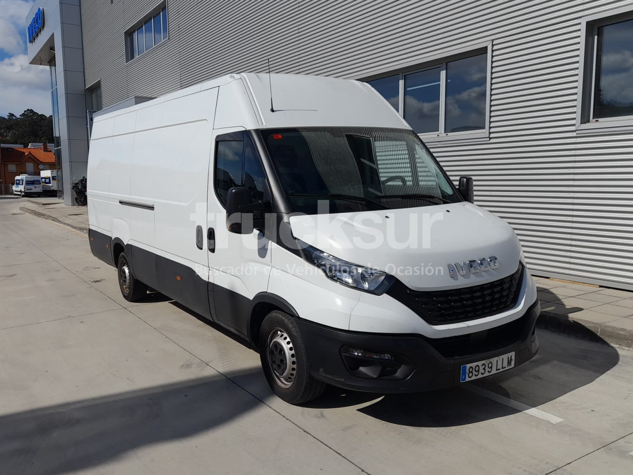 IVECO DAILY 35S16 - Dostavno vozilo sa zatvorenim sandukom: slika IVECO DAILY 35S16 - Dostavno vozilo sa zatvorenim sandukom IVECO DAILY 35S16 - Dostavno vozilo sa zatvorenim sandukom: slika IVECO DAILY 35S16 - Dostavno vozilo sa zatvorenim sandukom