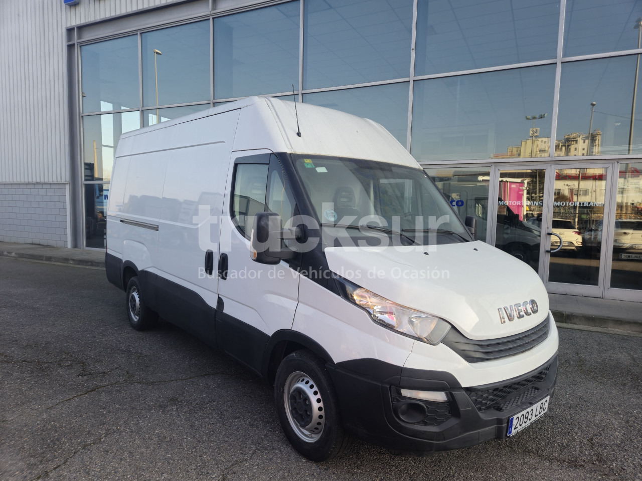 IVECO DAILY 35S16V 12M3 - Dostavno vozilo sa zatvorenim sandukom: slika IVECO DAILY 35S16V 12M3 - Dostavno vozilo sa zatvorenim sandukom IVECO DAILY 35S16V 12M3 - Dostavno vozilo sa zatvorenim sandukom: slika IVECO DAILY 35S16V 12M3 - Dostavno vozilo sa zatvorenim sandukom