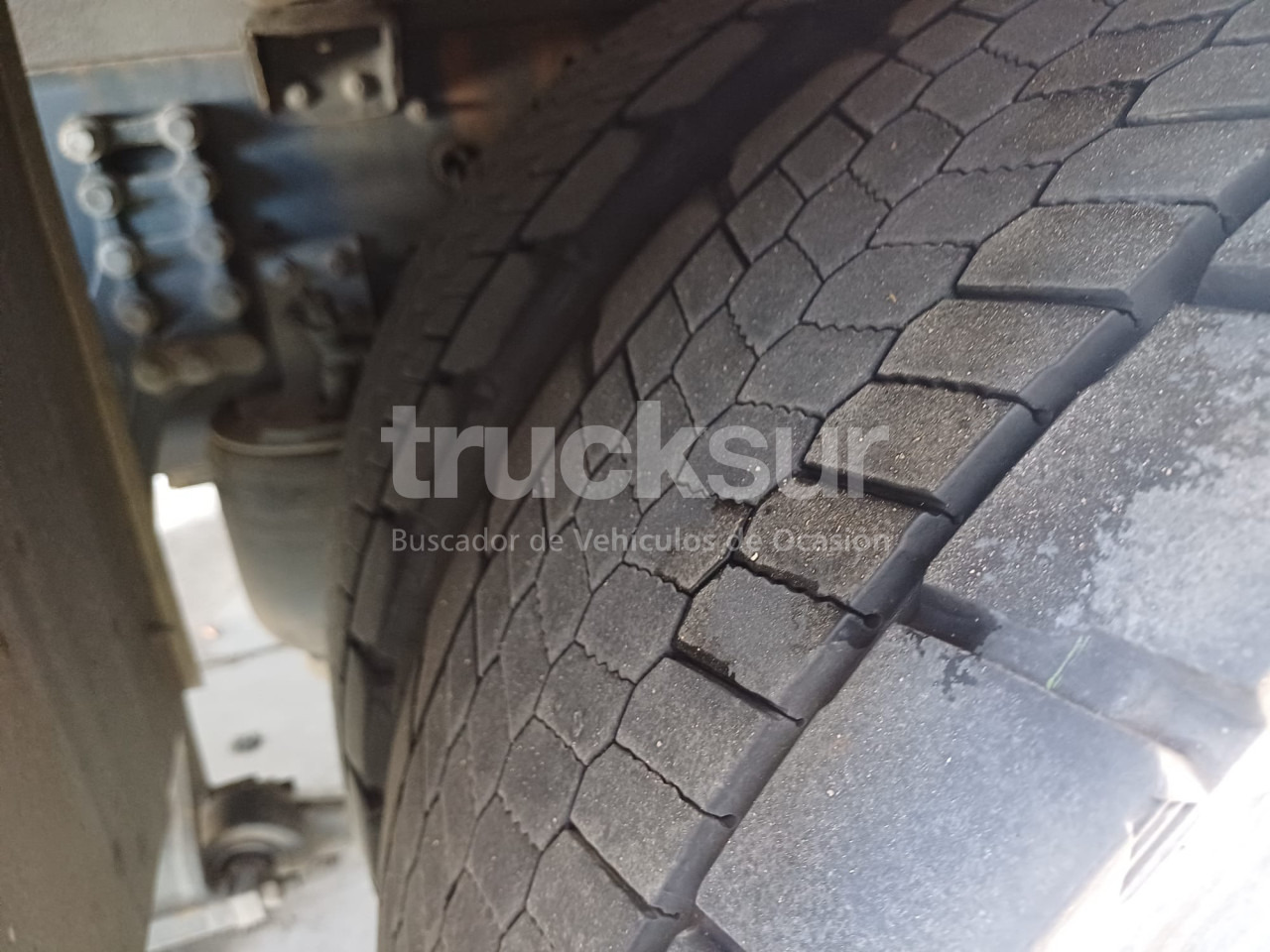 Kamion hladnjača IVECO EUROCARGO ML 180E32/FP: slika Kamion hladnjača IVECO EUROCARGO ML 180E32/FP