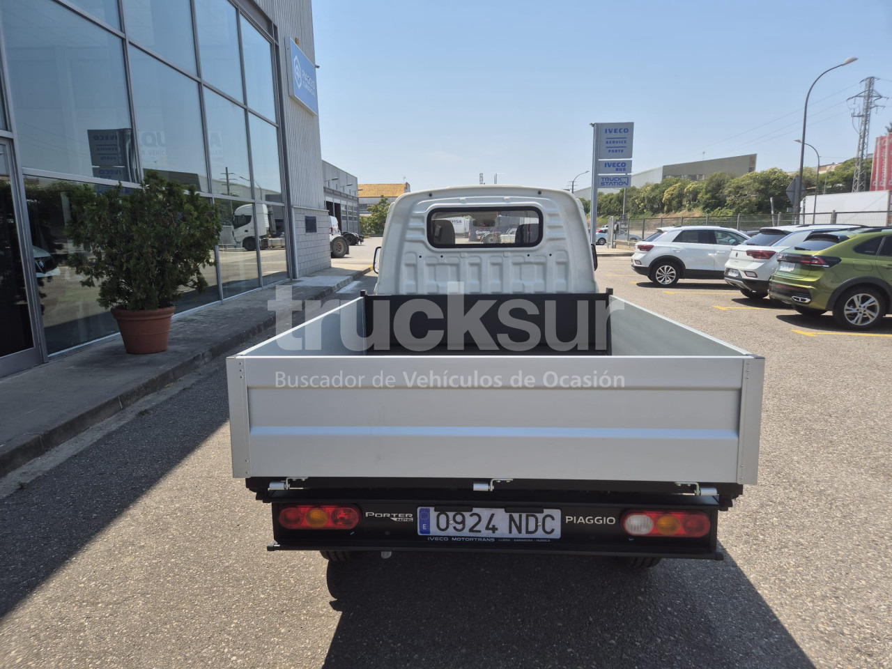 IVECO PIAGGIO PORTER 1.5I LONG RANGE - Dostavno vozilo s ravnom platformom: slika IVECO PIAGGIO PORTER 1.5I LONG RANGE - Dostavno vozilo s ravnom platformom IVECO PIAGGIO PORTER 1.5I LONG RANGE - Dostavno vozilo s ravnom platformom: slika IVECO PIAGGIO PORTER 1.5I LONG RANGE - Dostavno vozilo s ravnom platformom