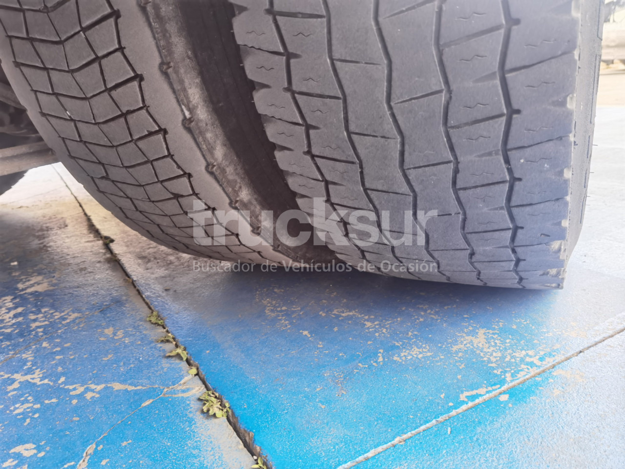 Kamion s ceradom IVECO STRALIS AD190S36: slika Kamion s ceradom IVECO STRALIS AD190S36