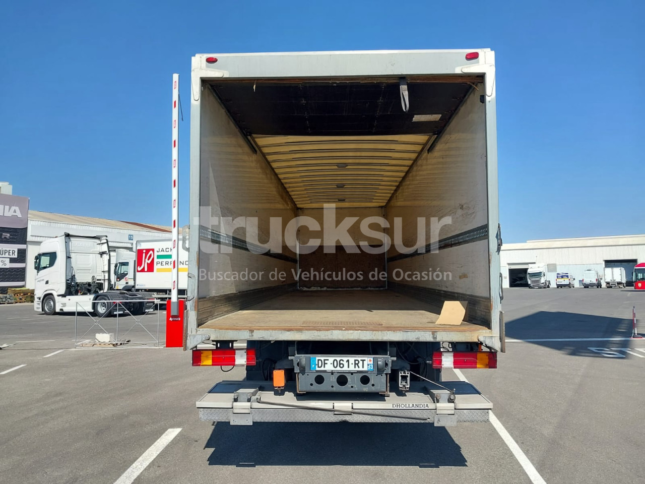 MERCEDES AXOR 2529 ejes 6x2*4 - Kamion sandučar: slika MERCEDES AXOR 2529 ejes 6x2*4 - Kamion sandučar MERCEDES AXOR 2529 ejes 6x2*4 - Kamion sandučar: slika MERCEDES AXOR 2529 ejes 6x2*4 - Kamion sandučar
