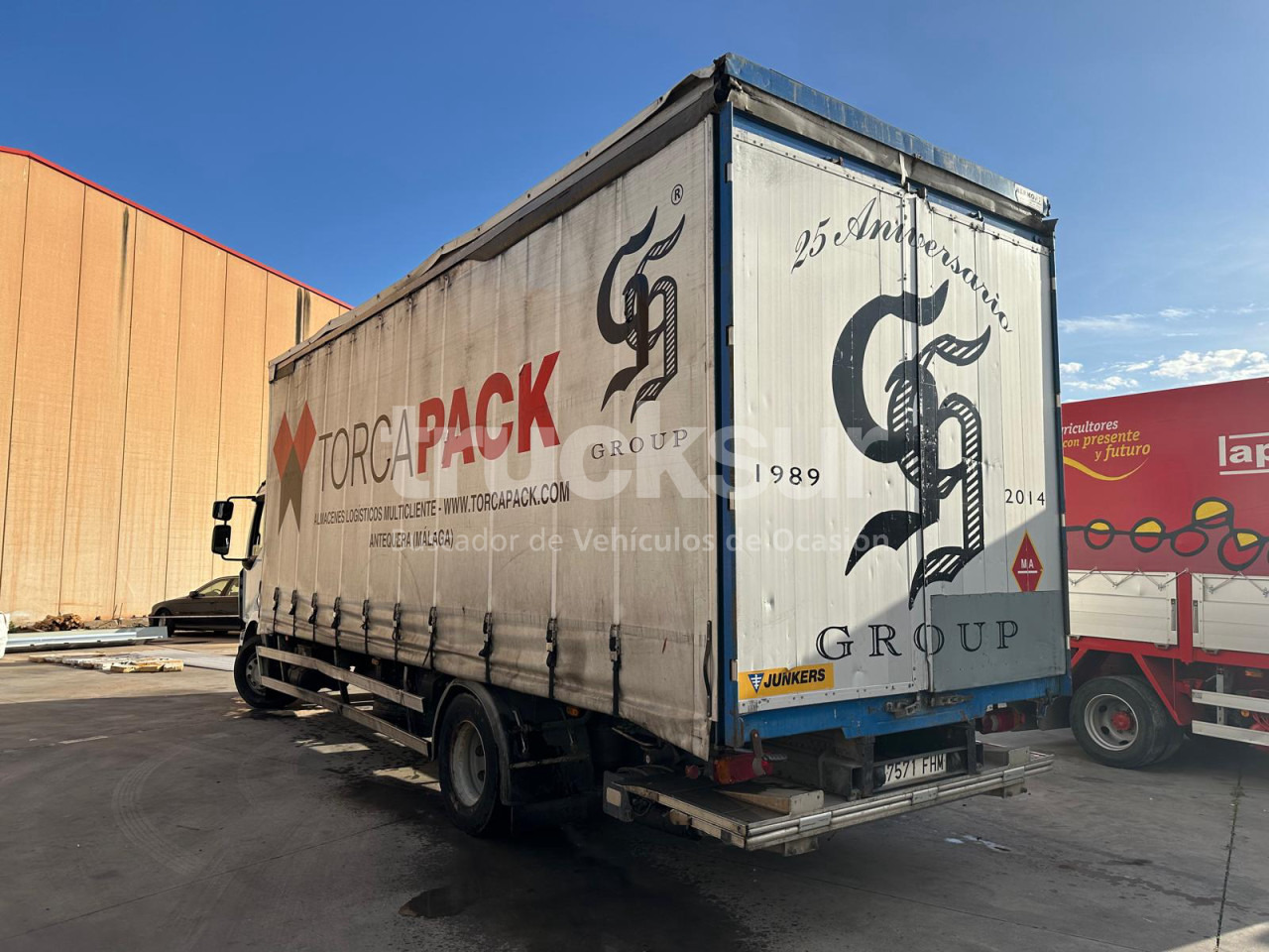 RENAULT 270 16C - Kamion s ceradom: slika RENAULT 270 16C - Kamion s ceradom RENAULT 270 16C - Kamion s ceradom: slika RENAULT 270 16C - Kamion s ceradom
